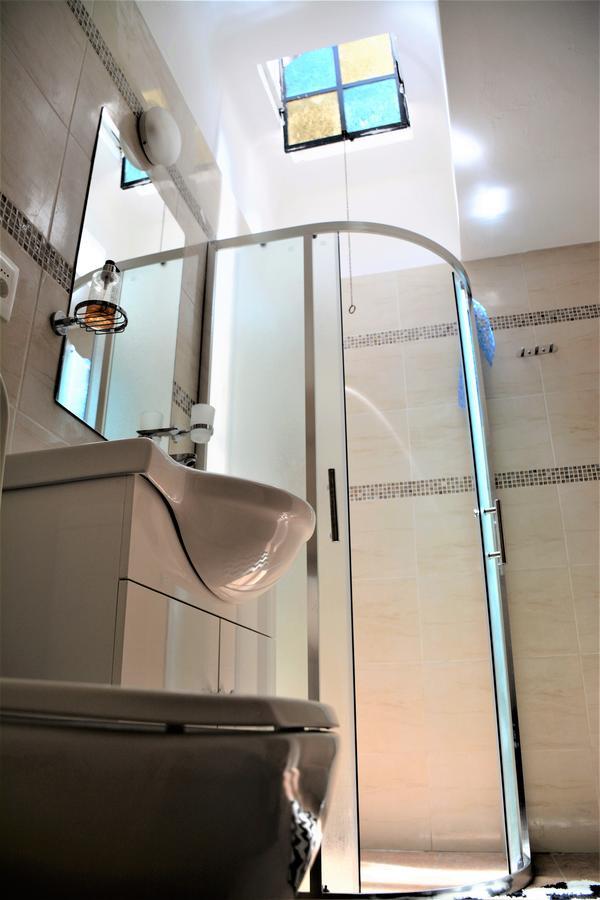 Private Room In Beautiful Home Montevideo Exterior photo